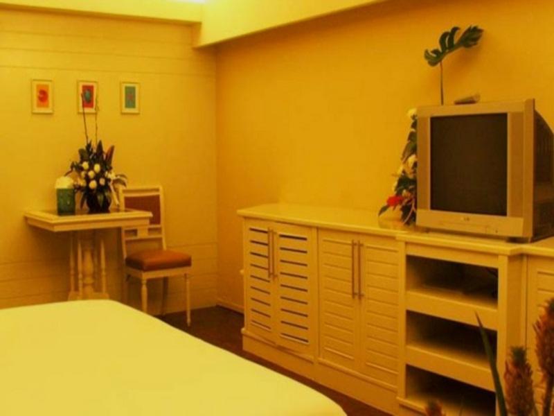 Laemtong Serviced Apartment Si Racha Luaran gambar
