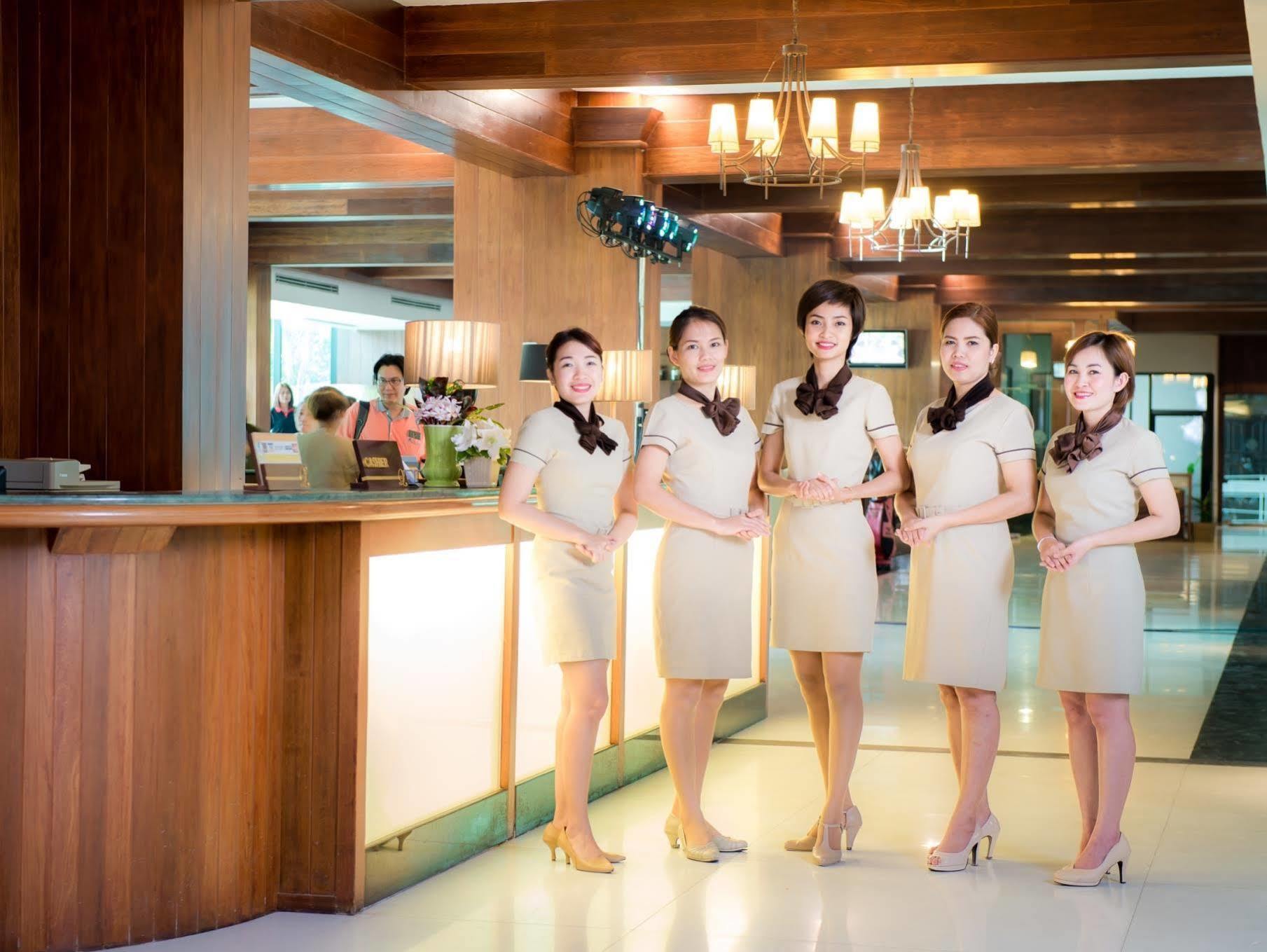 Laemtong Serviced Apartment Si Racha Luaran gambar