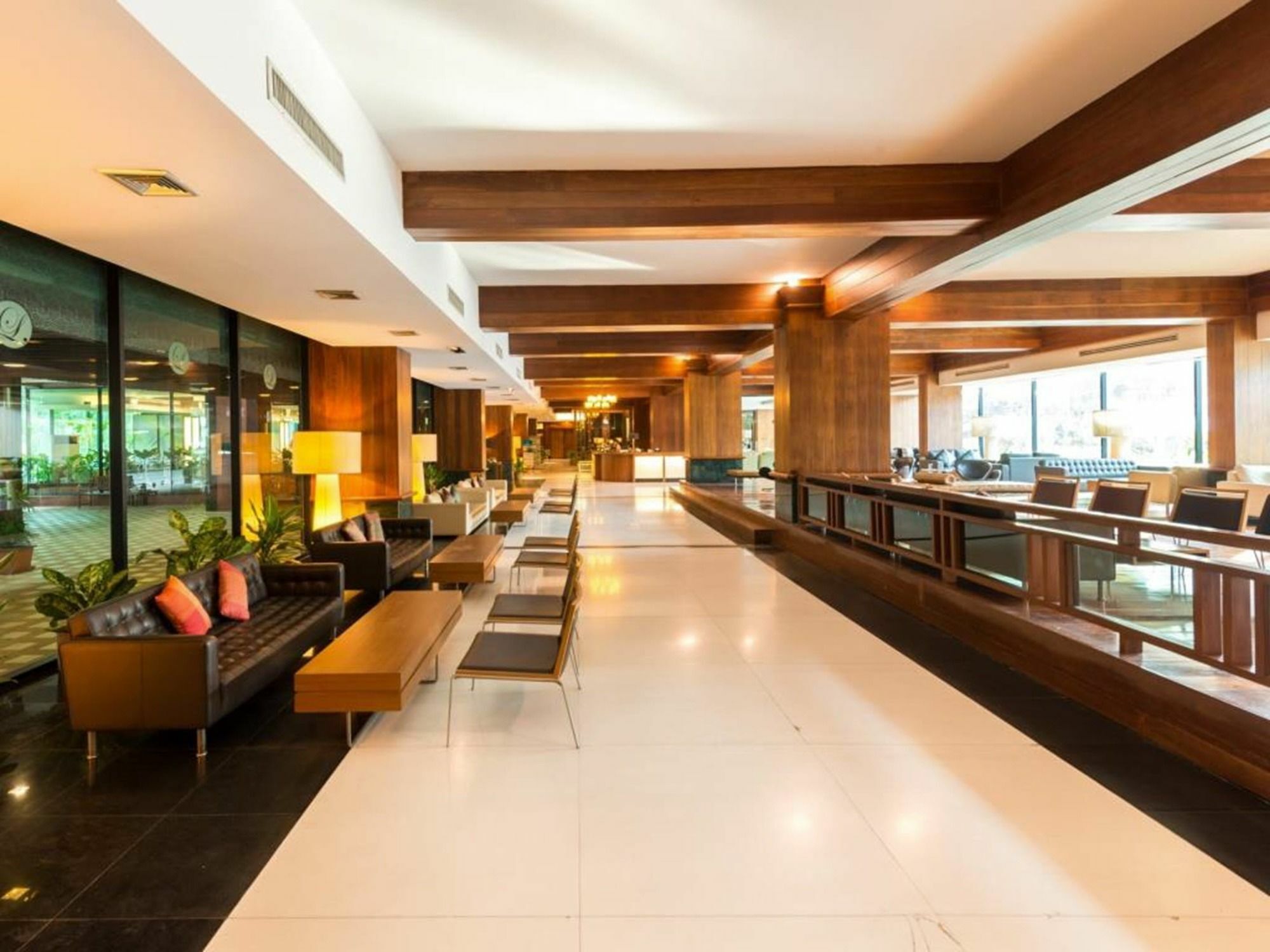 Laemtong Serviced Apartment Si Racha Luaran gambar